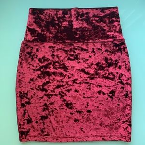 Velvet Body con Mini Skirt Forever 21